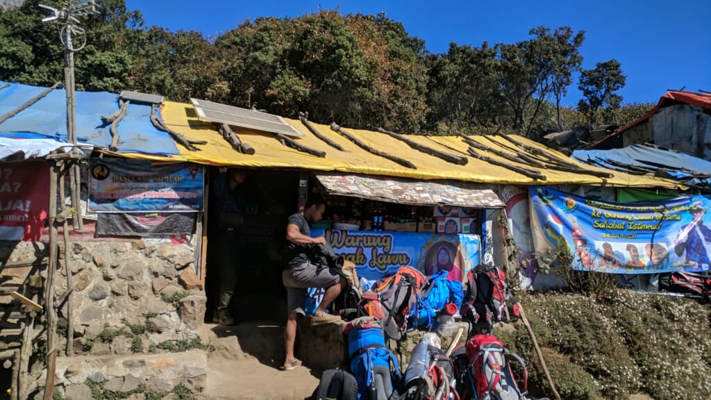 Warung Mbok yem gunung lawu