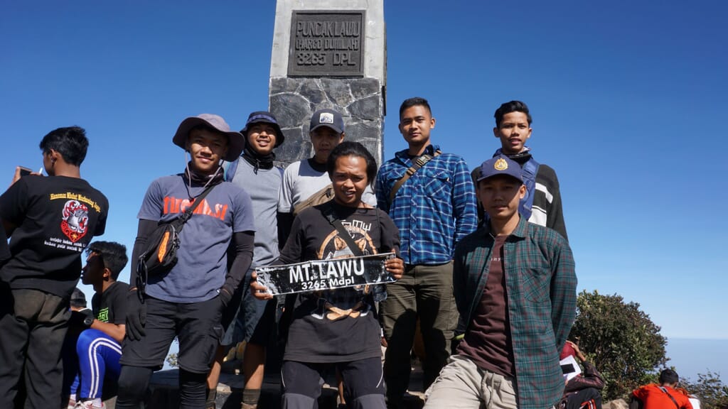 Hargo dumilah Puncak Gunung Lawu