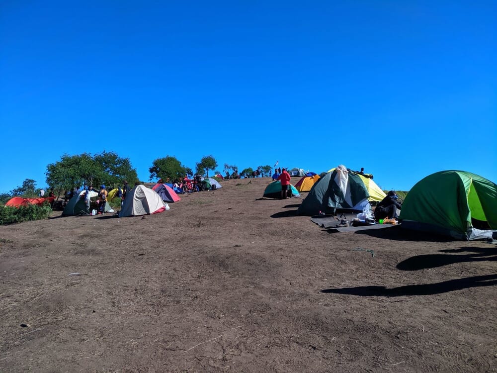 Suasana puncak gunung kembang
